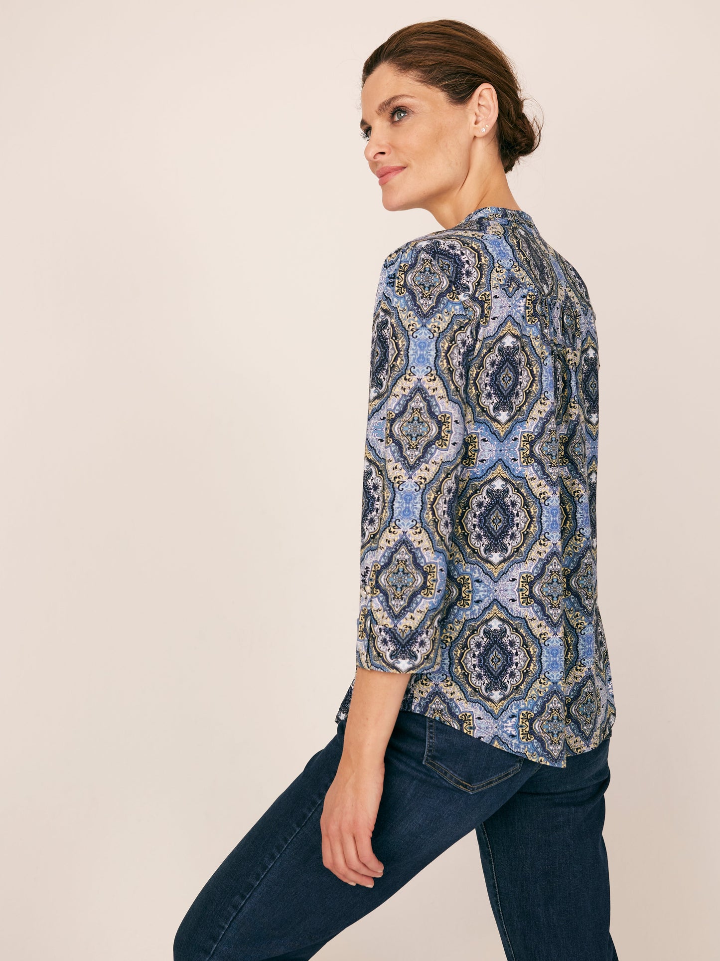 Roz & Ali Blue Yellow Mandala Popover