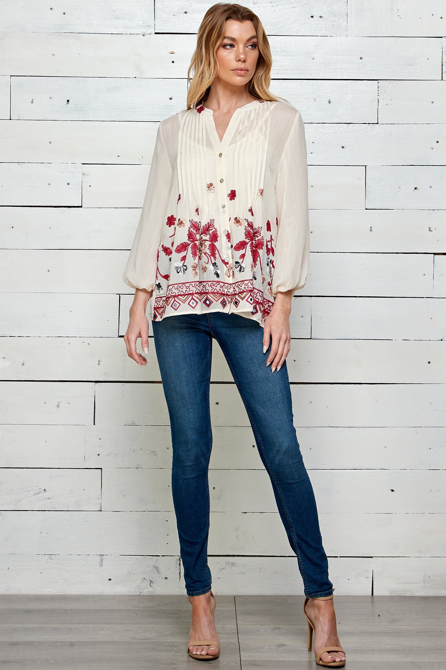 Figueroa & Flower 3/4 Sleeve Embroidered Blouse