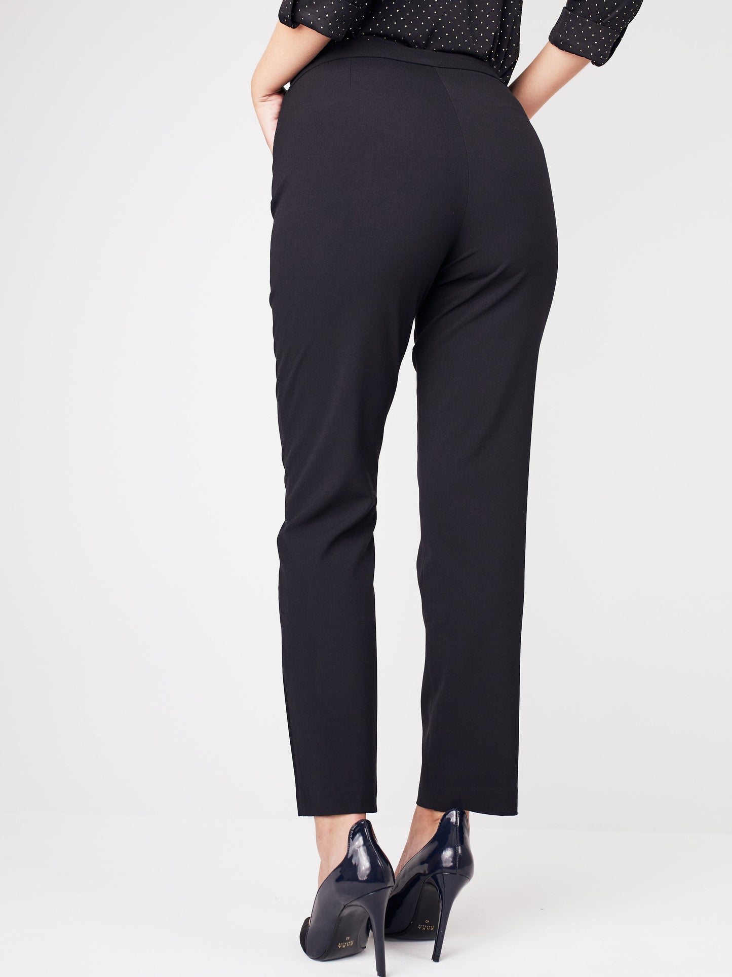 Roz & Ali Secret Agent Pants with L Pockets - Petite